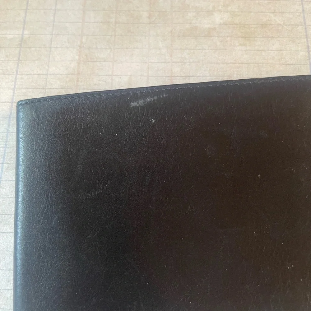 Gherardini Sleek Black Bi-Fold Wallet